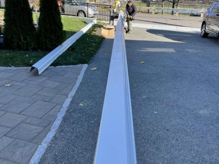 seamless gutter installation